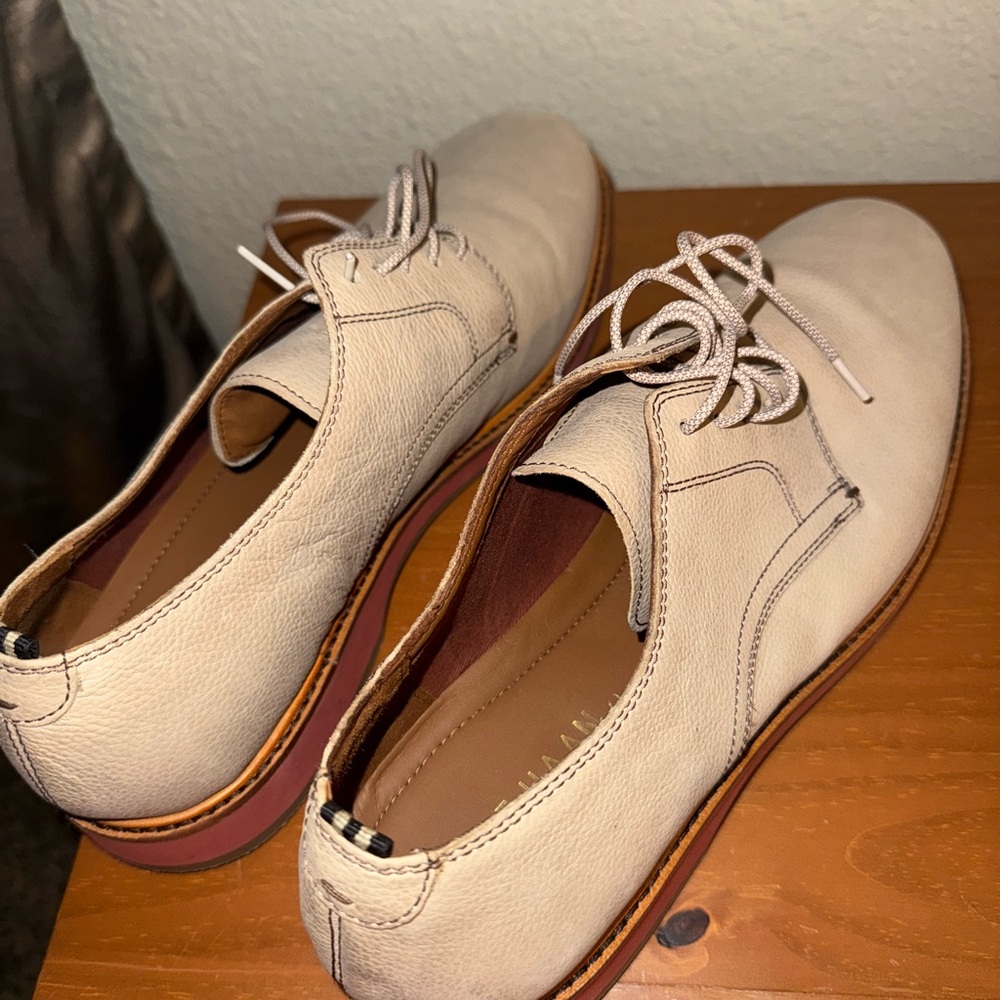 Cole Haan Cream Leather Oxfords